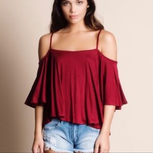 COLD SHOULDER SPAGHETTI STRAPS FLOWY TOP